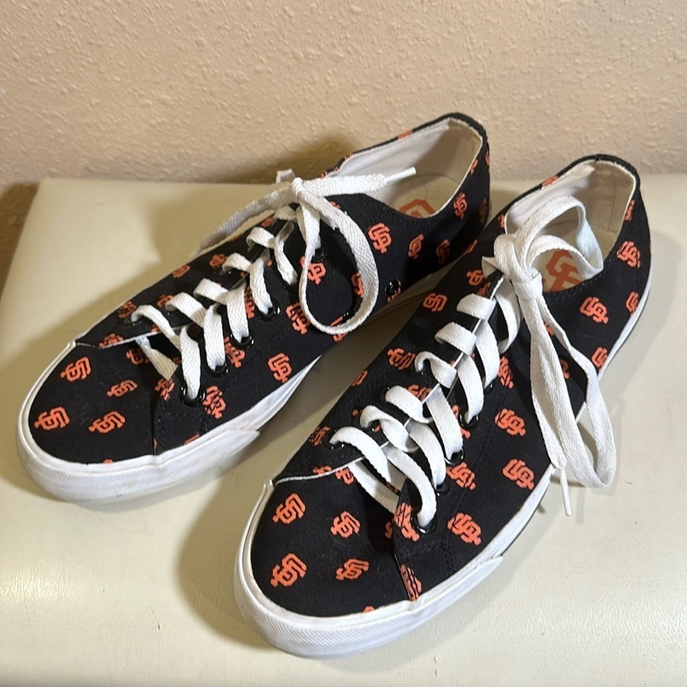 San Francisco sneakers size 9. 7 1/2 in men’s.